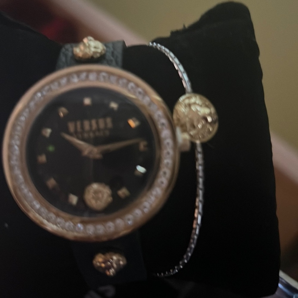 Versace Watch + bracelet use only once